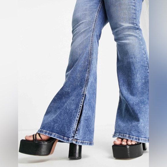 River Island Plus mid rise slit side flared jeans 14 XL medium blue stretch high - Picture 3 of 15